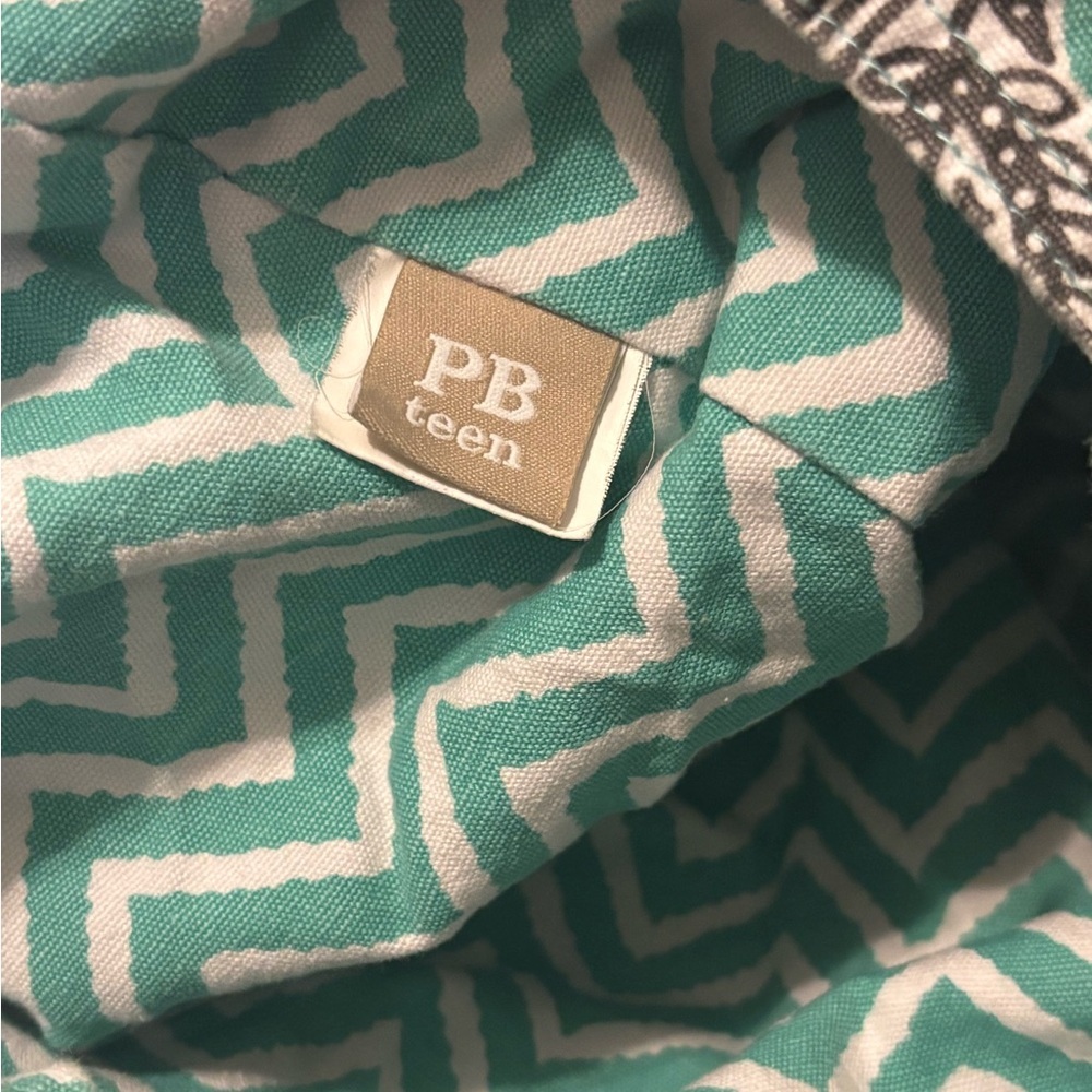 Pottery Barn Teen Cotton Reversible Hobo Bag - Picture 6 of 9